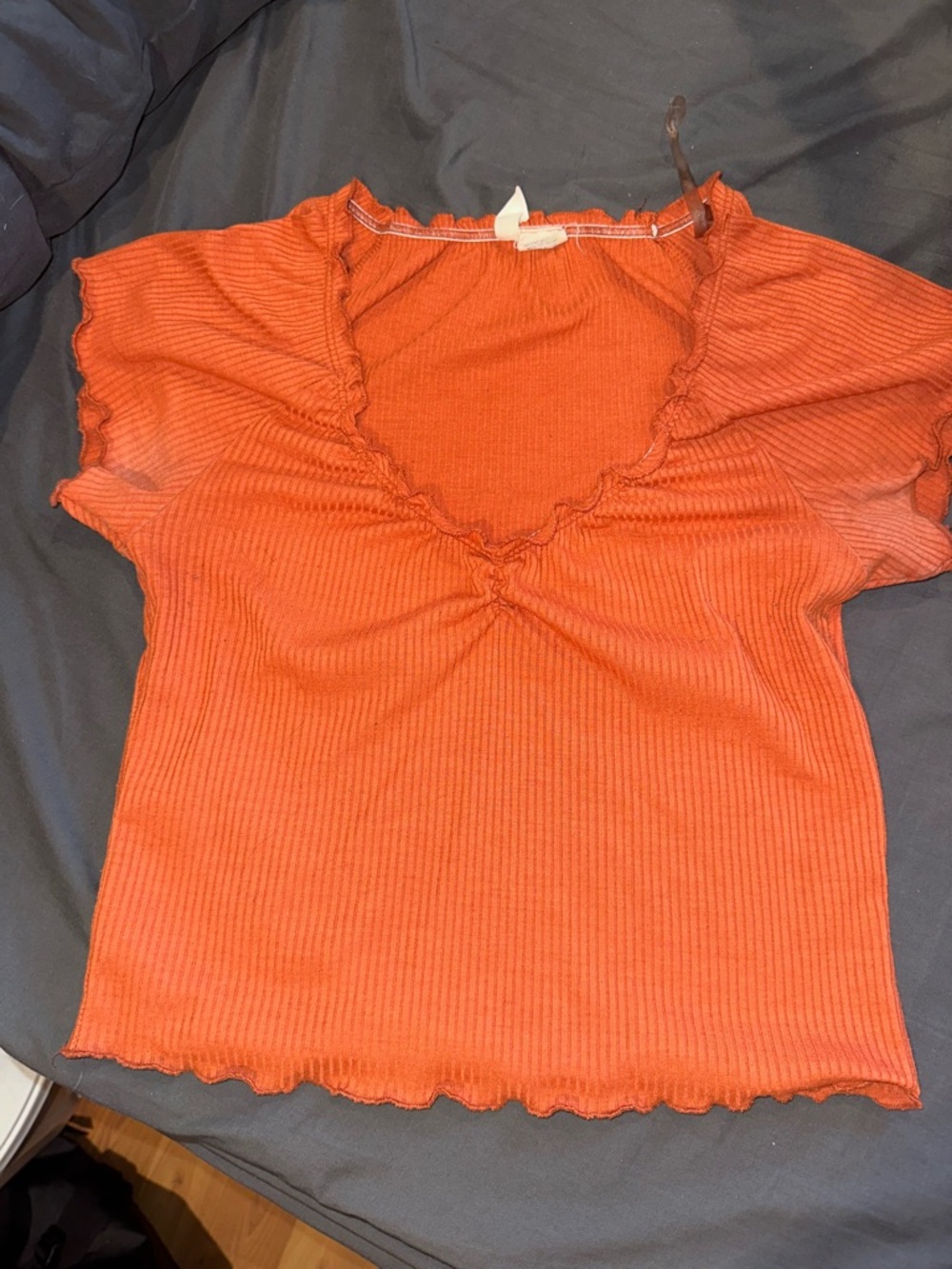 Ribbed V-Neck Lettuce-Edge Tee in Orange